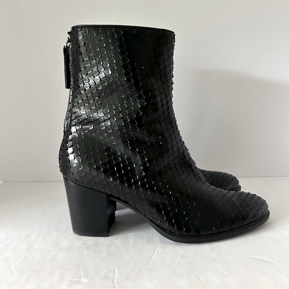 Ecco Shoes - Ecco Snakeskin Embossed Leather Ankle Boot Shoe Block Heel Goth Size EU37 US 6.5